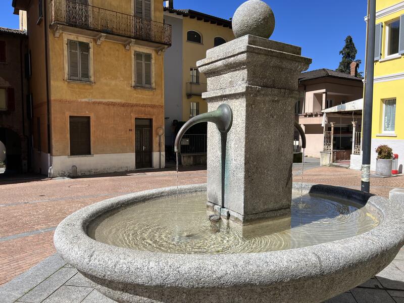 Piazza G. Motta 2