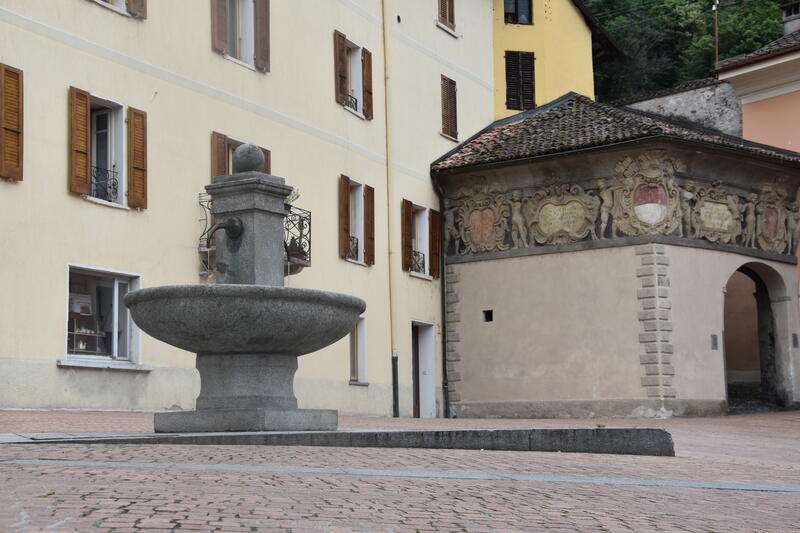 Piazza G. Motta 3